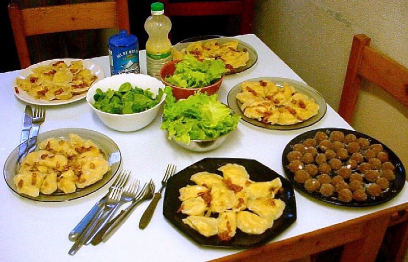 Plik:Pierogi.jpg